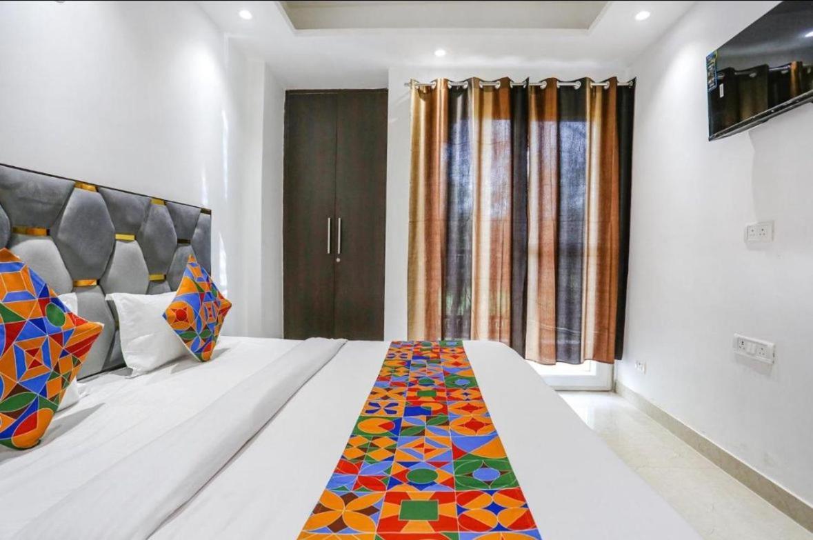 Hotel Aiims Нью-Делі Екстер'єр фото