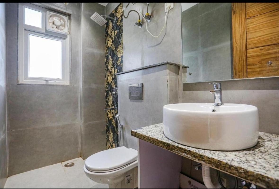 Hotel Aiims Нью-Делі Екстер'єр фото